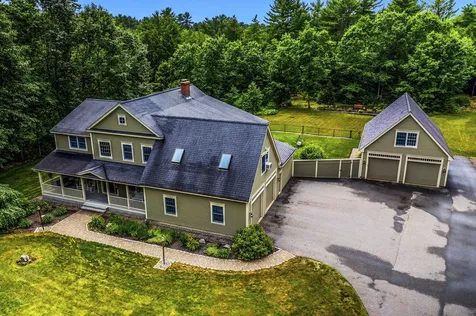 29 Whitney Way Topsham ME 04086