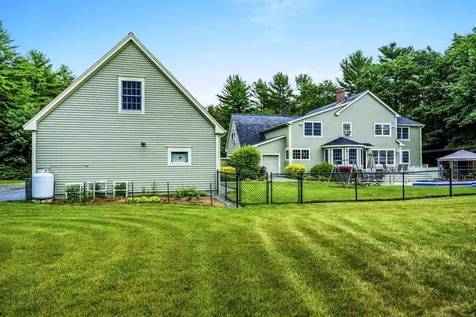 29 Whitney Way Topsham ME 04086