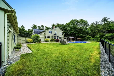 29 Whitney Way Topsham ME 04086