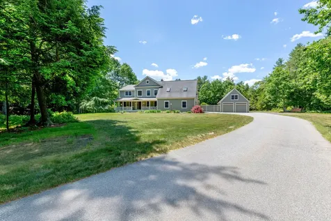 29 Whitney Way Topsham ME 04086