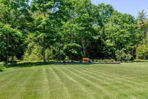 29 Whitney Way Topsham ME 04086
