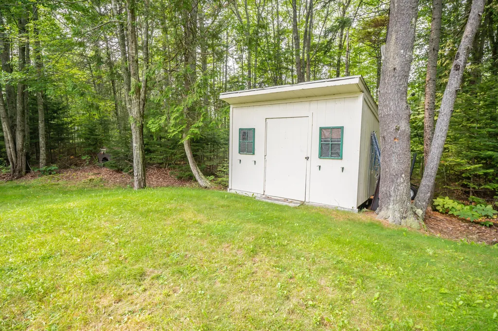 100 Mortland Road Searsport ME 04974