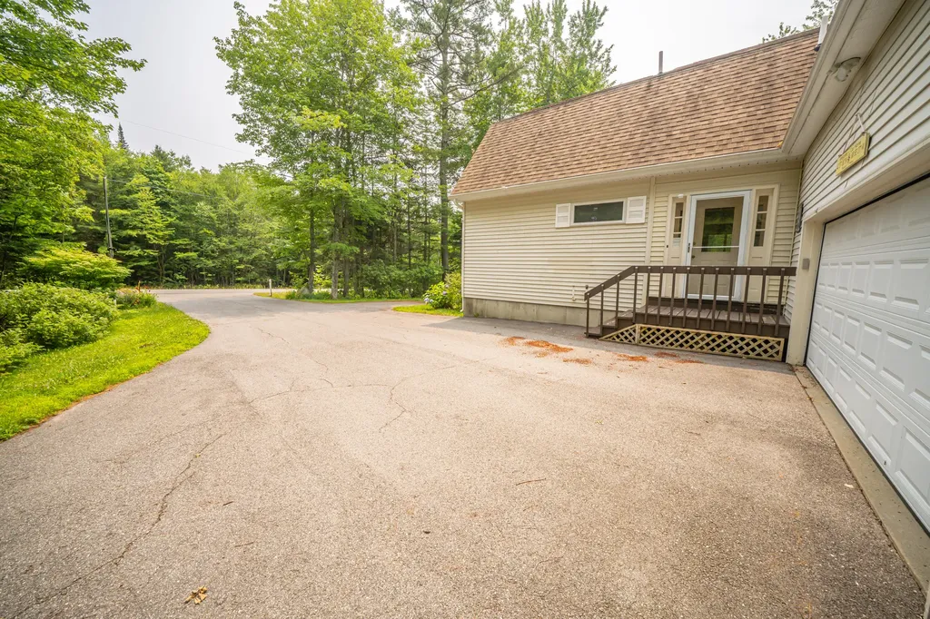 100 Mortland Road Searsport ME 04974