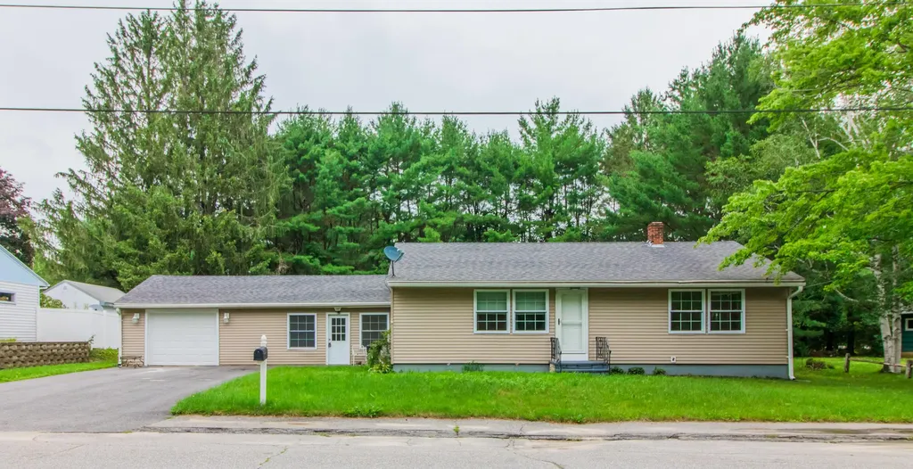 5 Blanchette Street Lewiston ME 04240