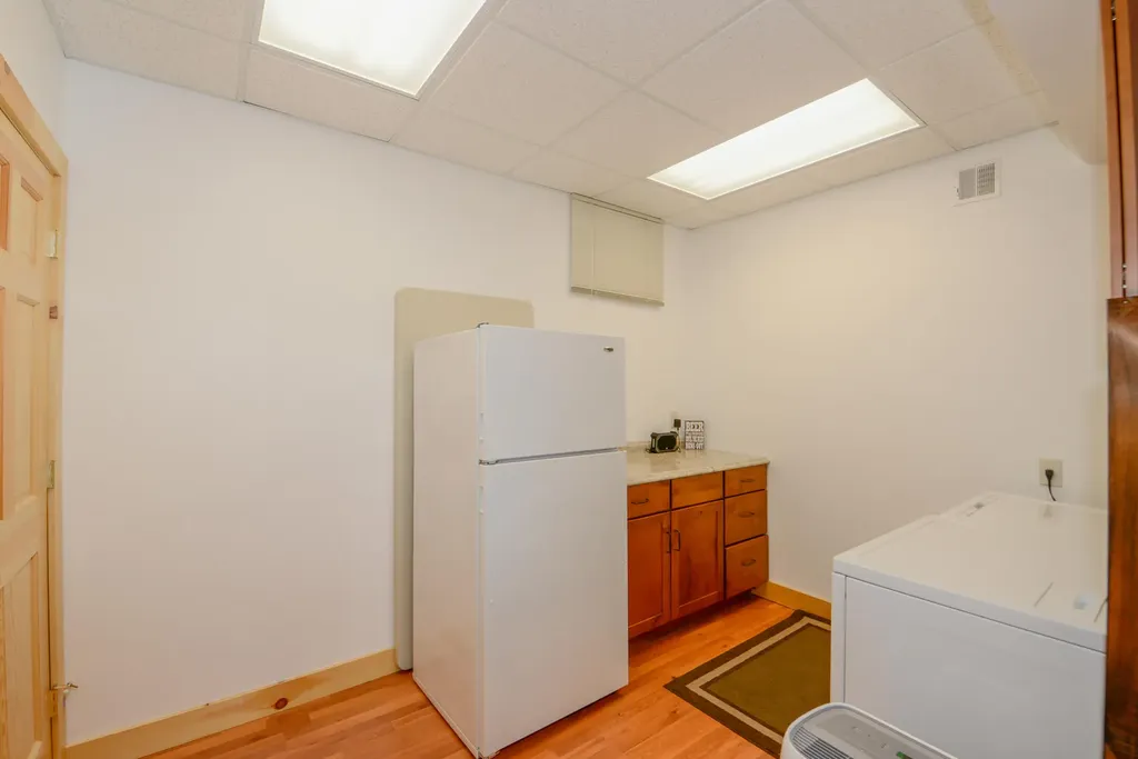 19 Bentwood Street Naples ME 04055