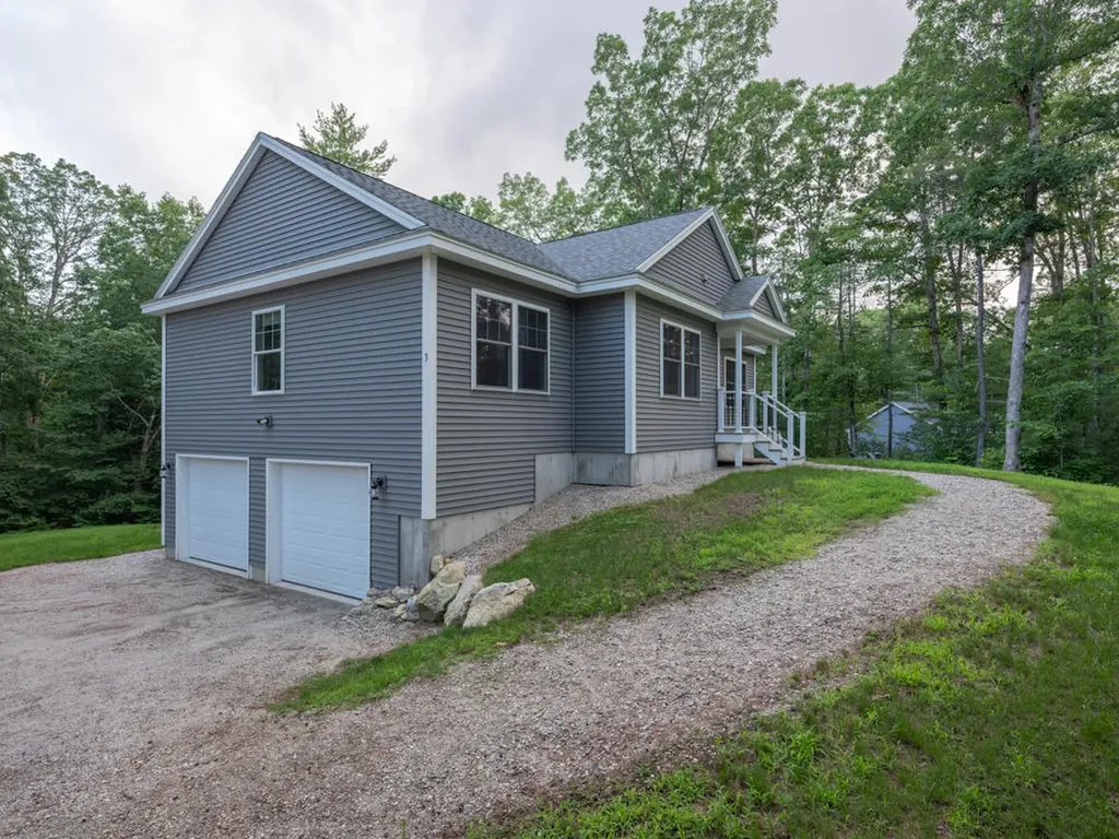 3 Owen Lane Gray ME 04039