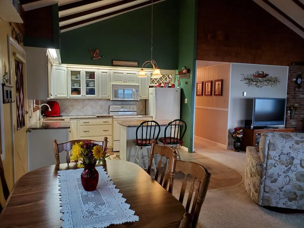 37 Williams Road Vassalboro ME 04989