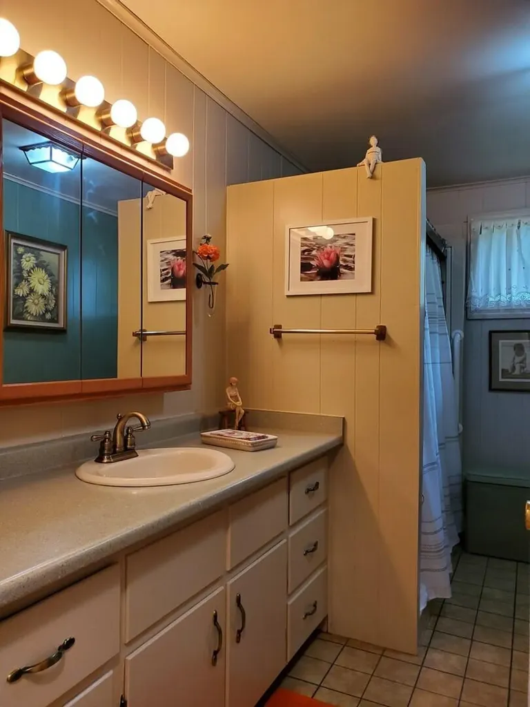 37 Williams Road Vassalboro ME 04989