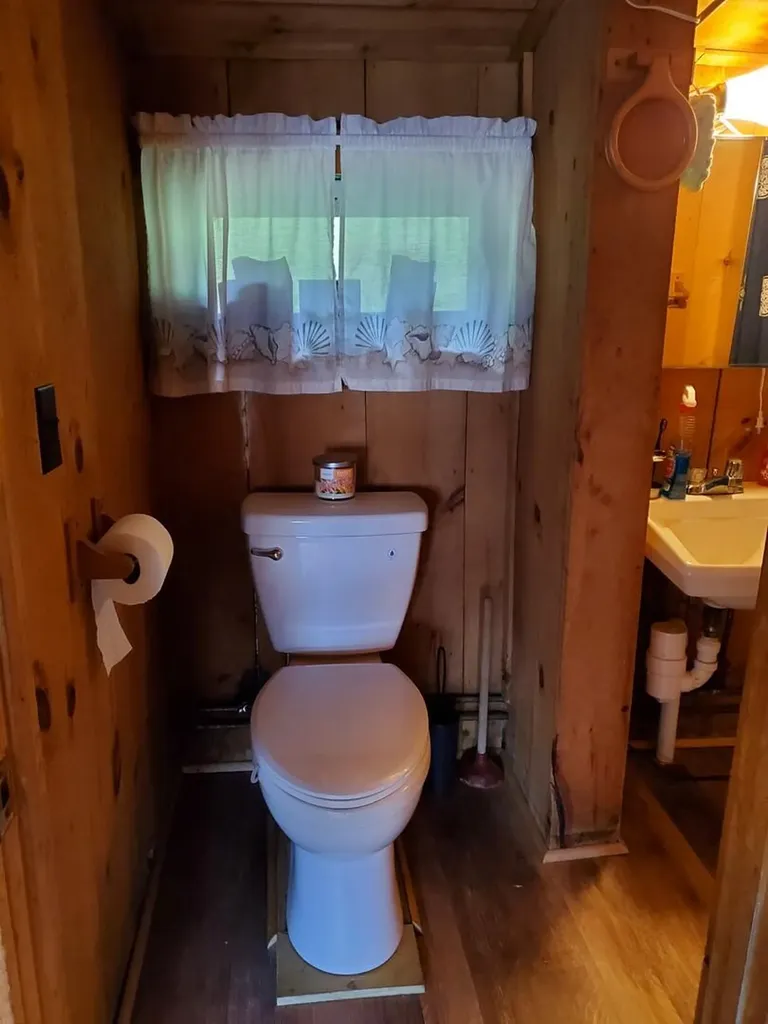 37 Williams Road Vassalboro ME 04989
