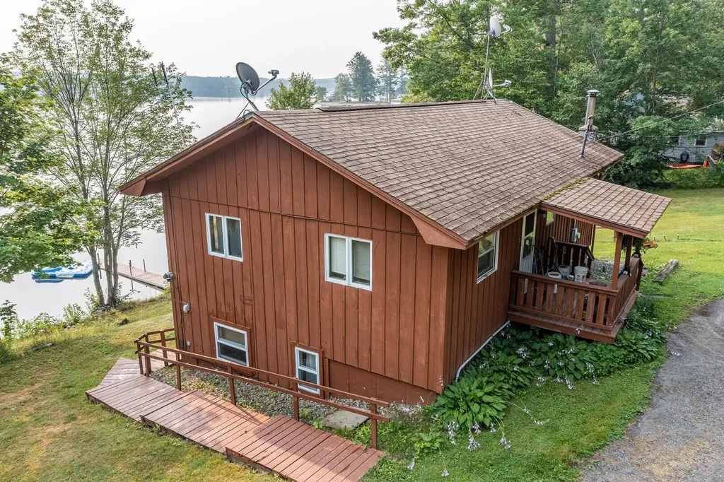 37 Williams Road Vassalboro ME 04989