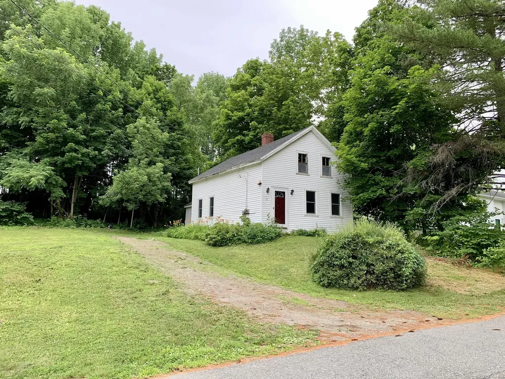 23 Cottage Street Hampden ME 04444
