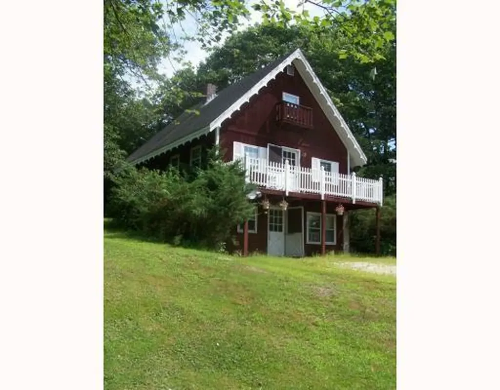 559 Roosevelt Trail Casco ME 04015