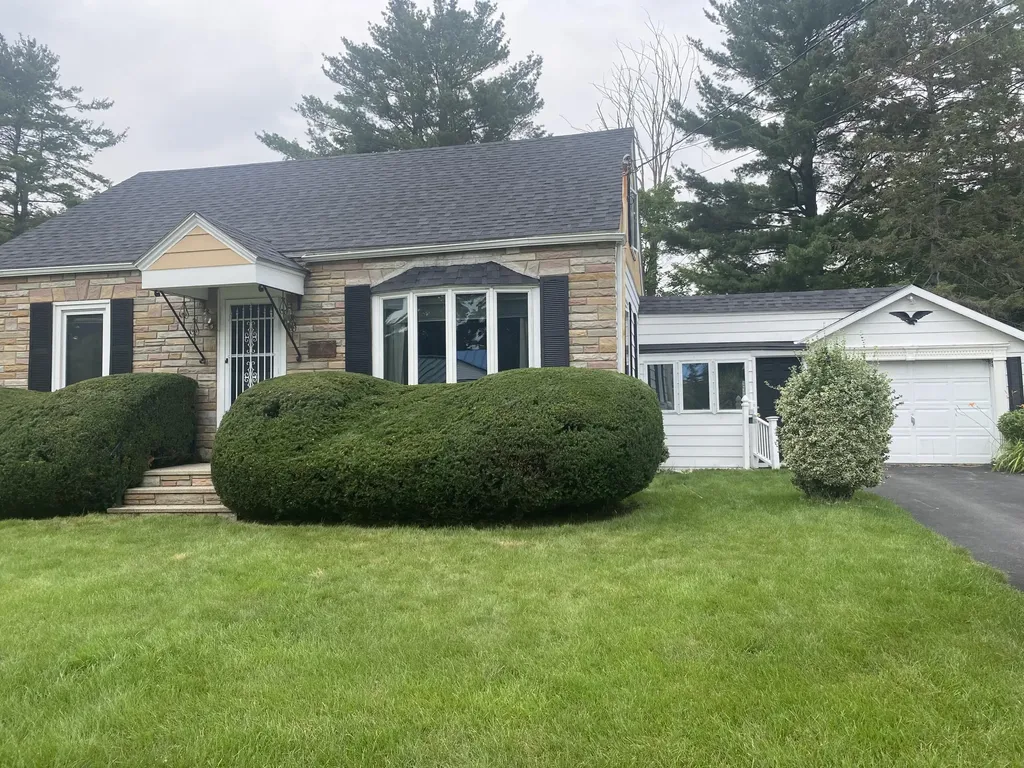 19 Francis Street Waterville ME 04901
