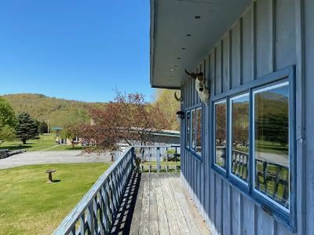 479 Bean Road Mount Vernon ME 04352