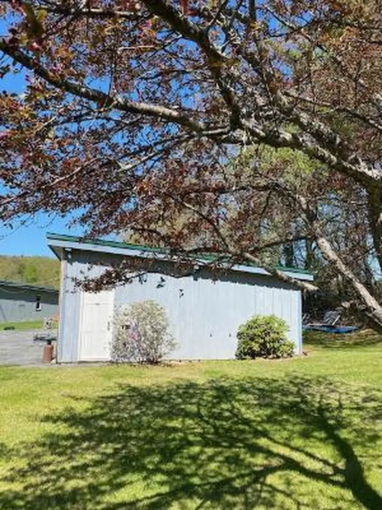479 Bean Road Mount Vernon ME 04352