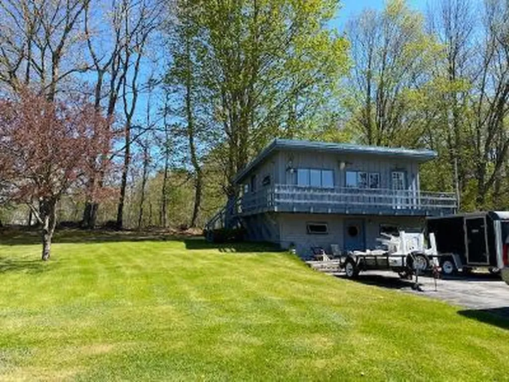 479 Bean Road Mount Vernon ME 04352