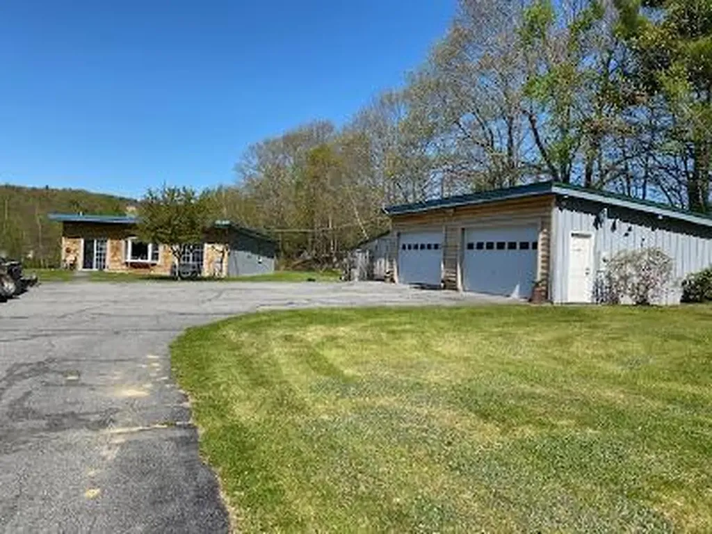 479 Bean Road Mount Vernon ME 04352