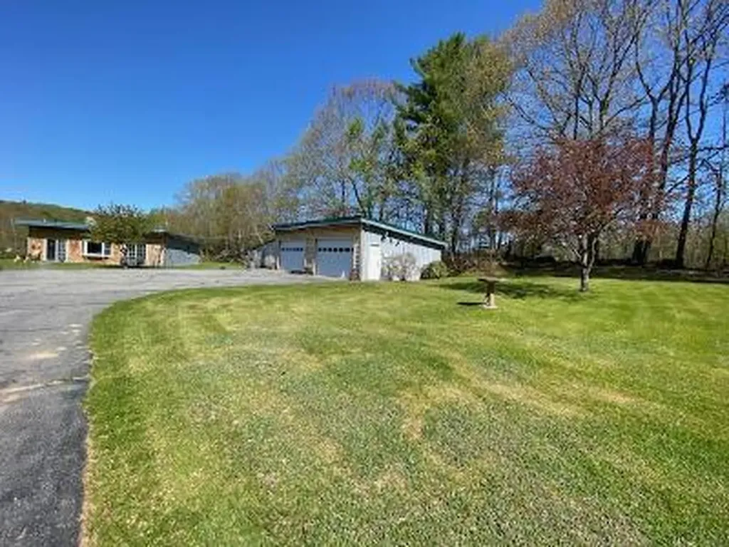 479 Bean Road Mount Vernon ME 04352