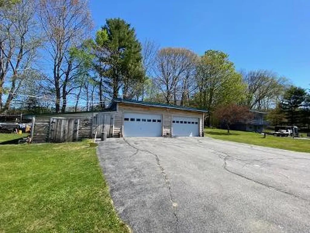 479 Bean Road Mount Vernon ME 04352