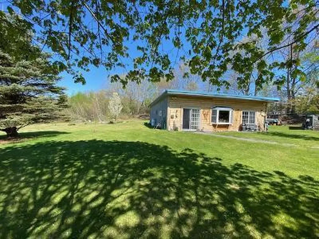 479 Bean Road Mount Vernon ME 04352