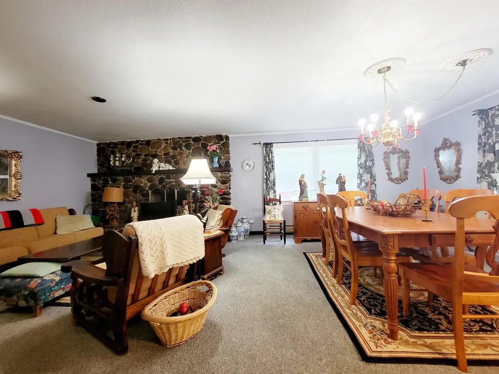 741 Airline Road Clifton ME 04428