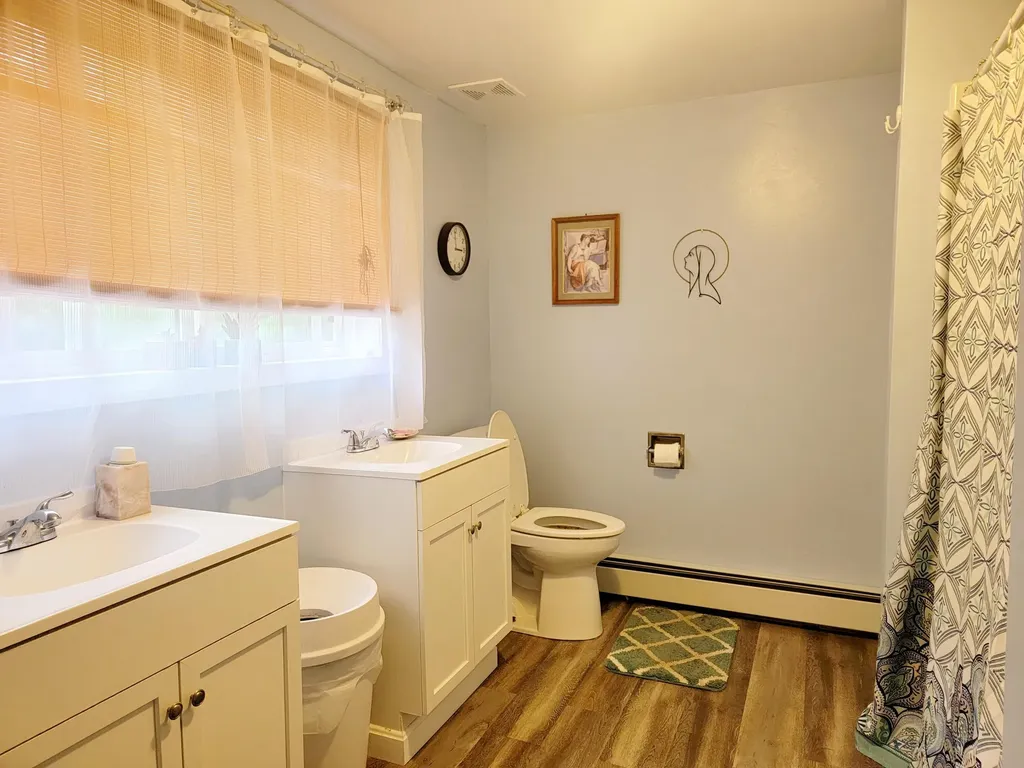 741 Airline Road Clifton ME 04428