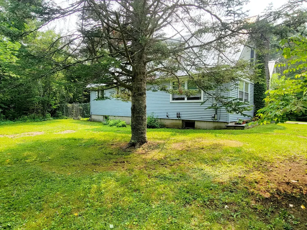 741 Airline Road Clifton ME 04428