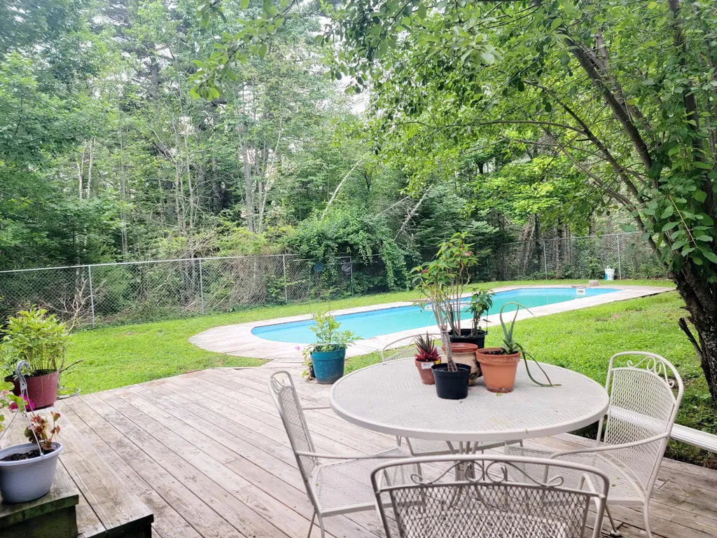 741 Airline Road Clifton ME 04428