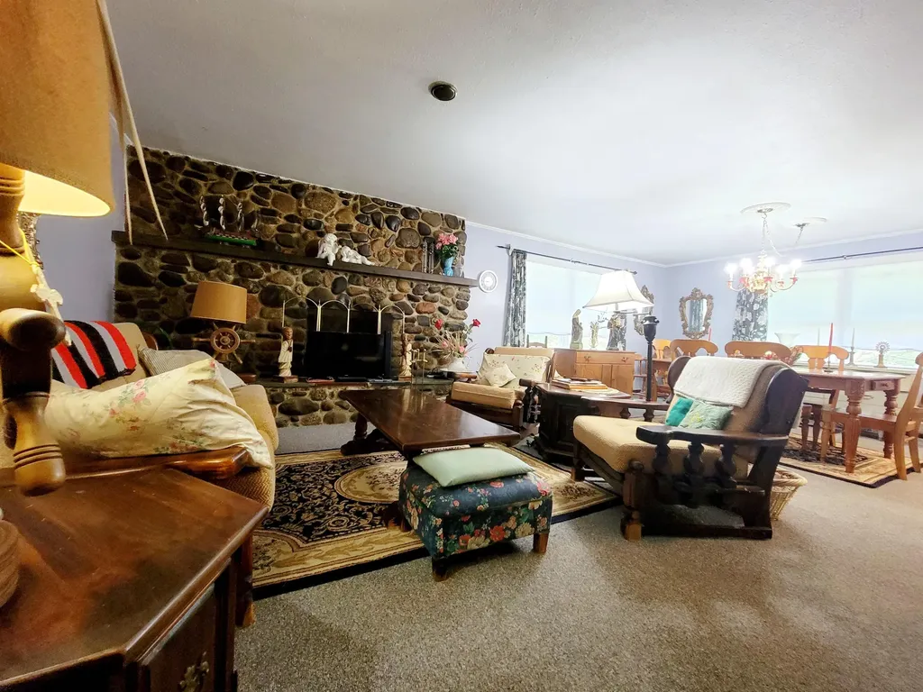 741 Airline Road Clifton ME 04428