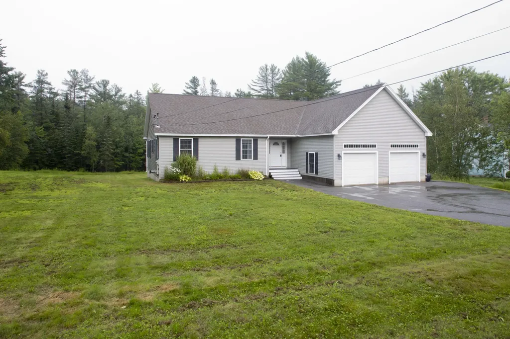 20 Rosebud Lane Brewer ME 04412
