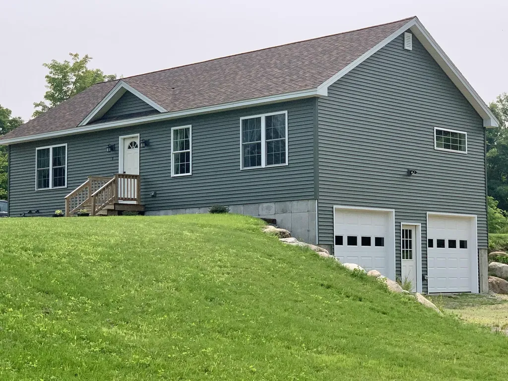 8 Taylor Road Sebago ME 04029