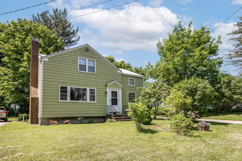 810 Brighton Avenue Portland ME 04102