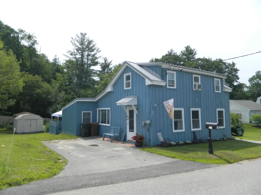 39 Cumberland Avenue Saco ME 04072