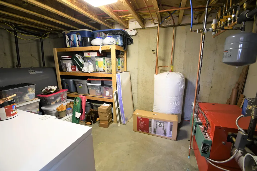 476 Stream Road Winterport ME 04496