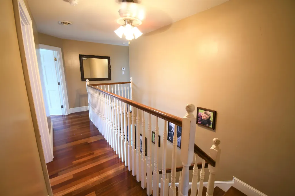 476 Stream Road Winterport ME 04496