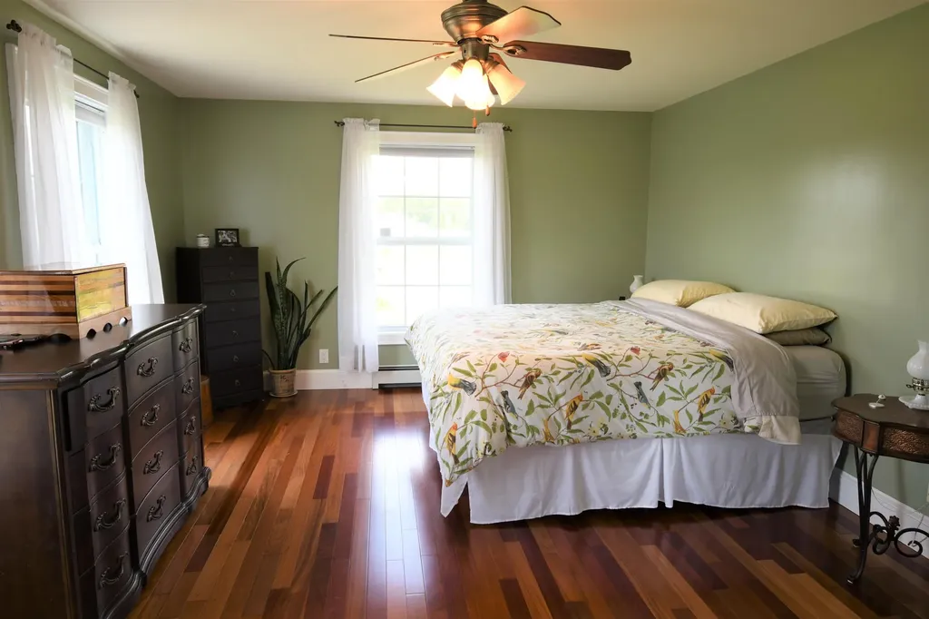 476 Stream Road Winterport ME 04496