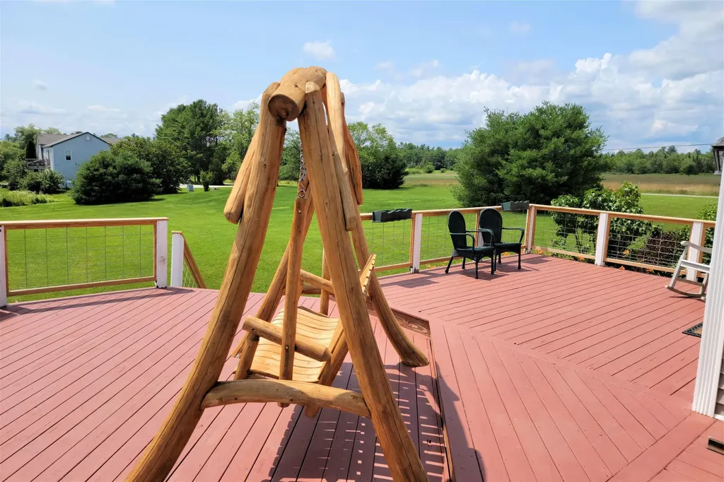 476 Stream Road Winterport ME 04496