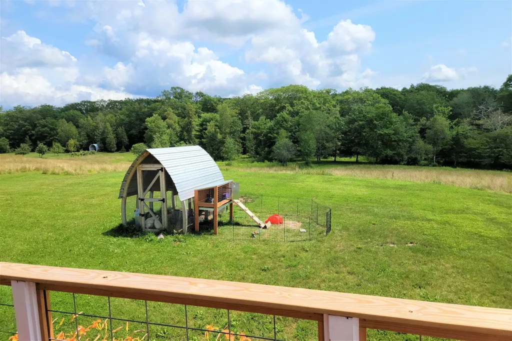 476 Stream Road Winterport ME 04496