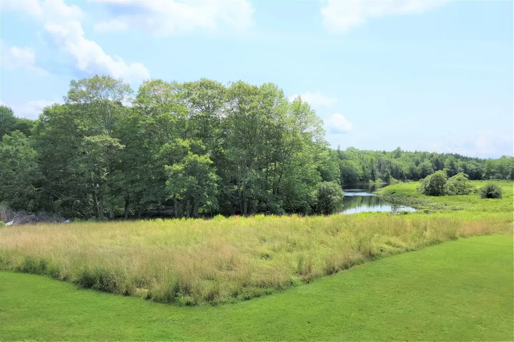 476 Stream Road Winterport ME 04496