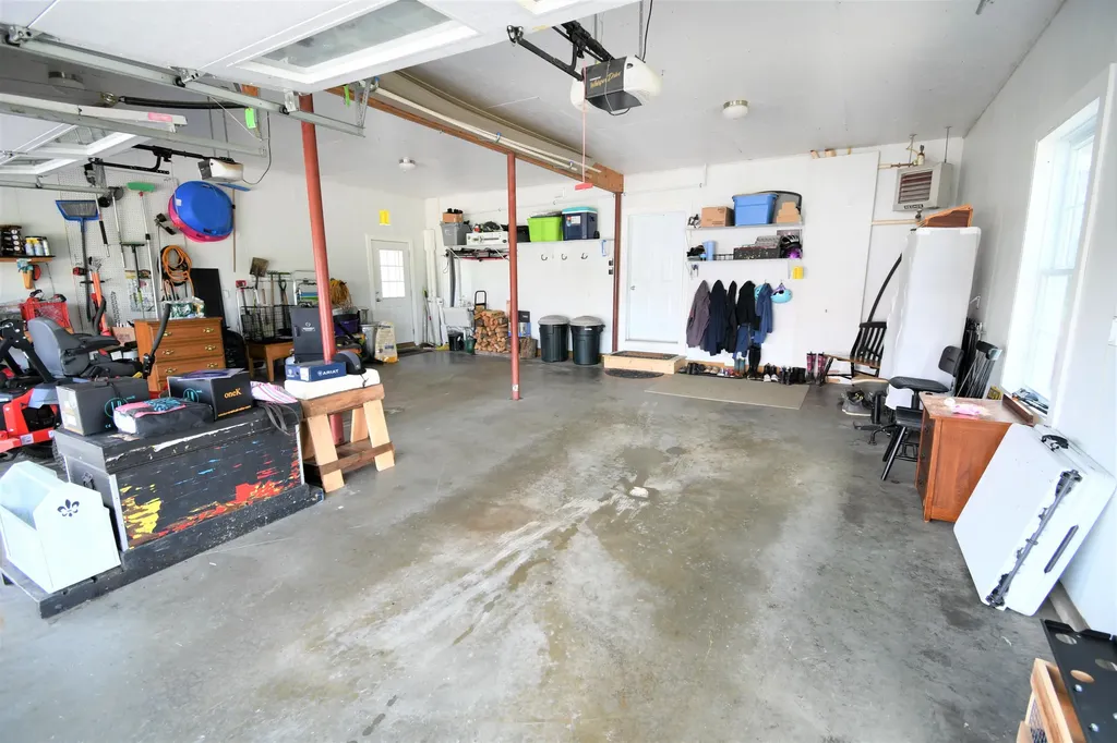 476 Stream Road Winterport ME 04496