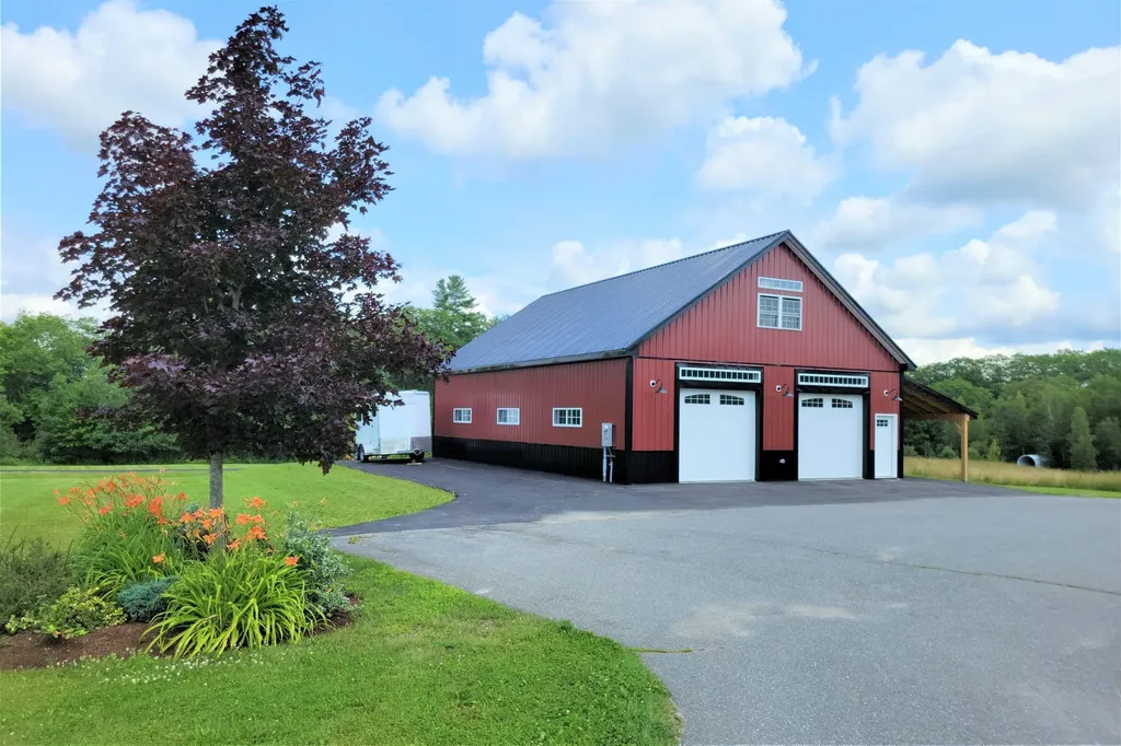 476 Stream Road Winterport ME 04496