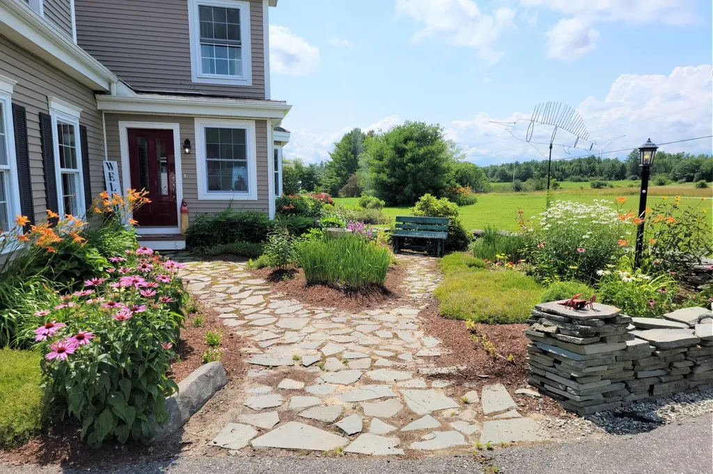 476 Stream Road Winterport ME 04496