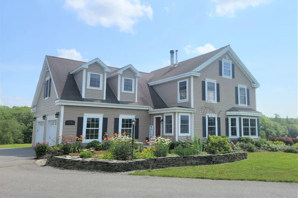 476 Stream Road Winterport ME 04496