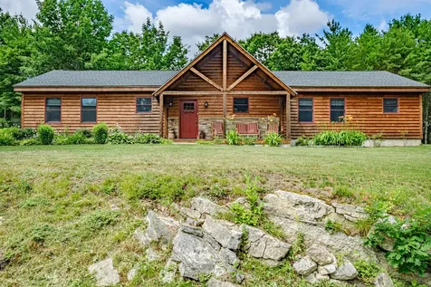 8 Val Halla Drive Topsham ME 04086
