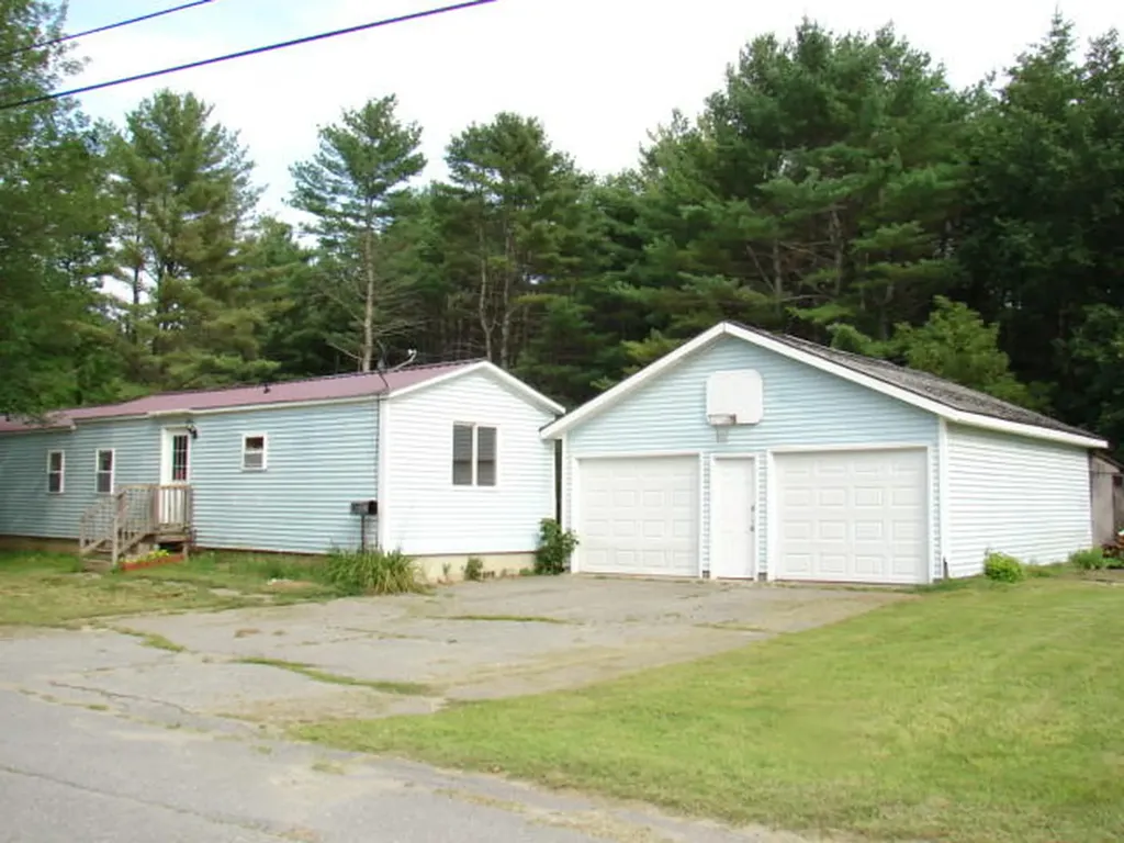 61 Nichols Street Madison ME 04950
