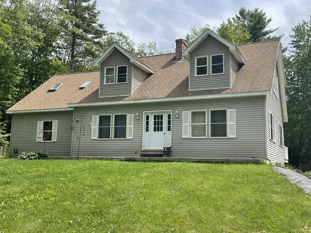 23 Abby Lane Whitefield ME 04353