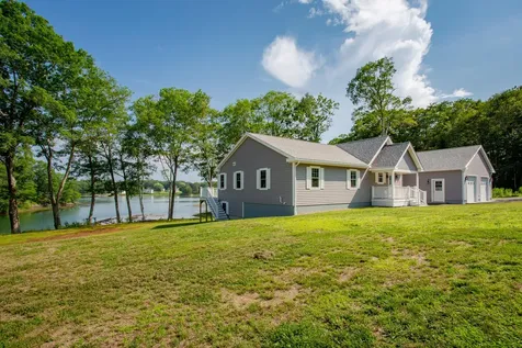 360 East Side Road Boothbay ME 04537