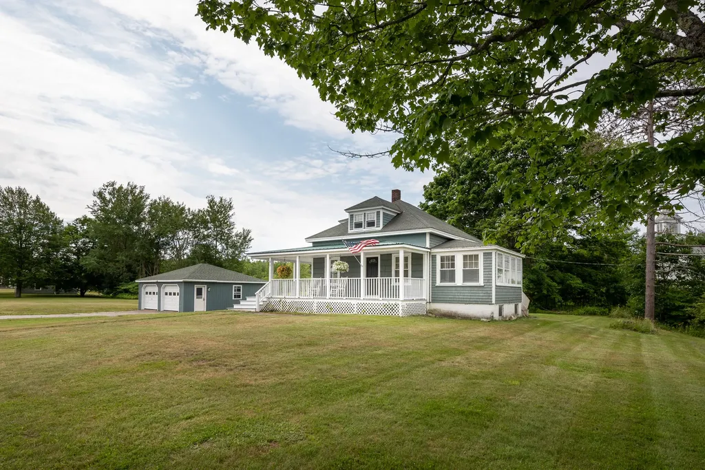 16 Wileys Corner Road Saint George ME 04860