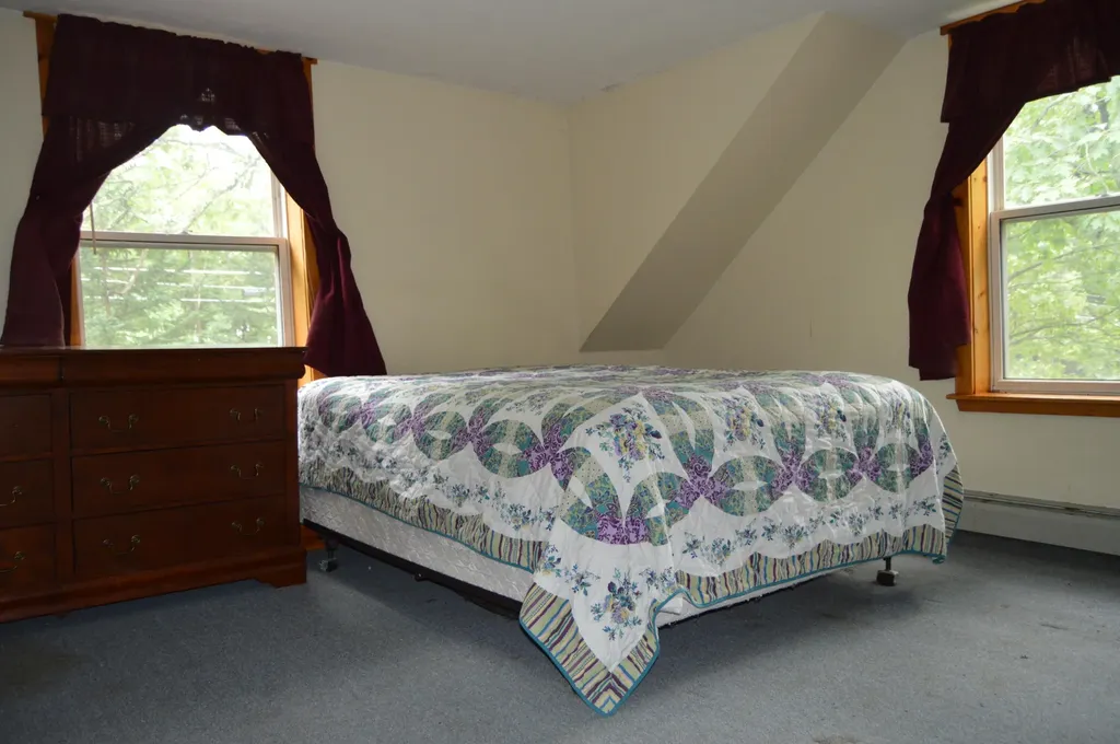211 Lewiston Road Gray ME 04039