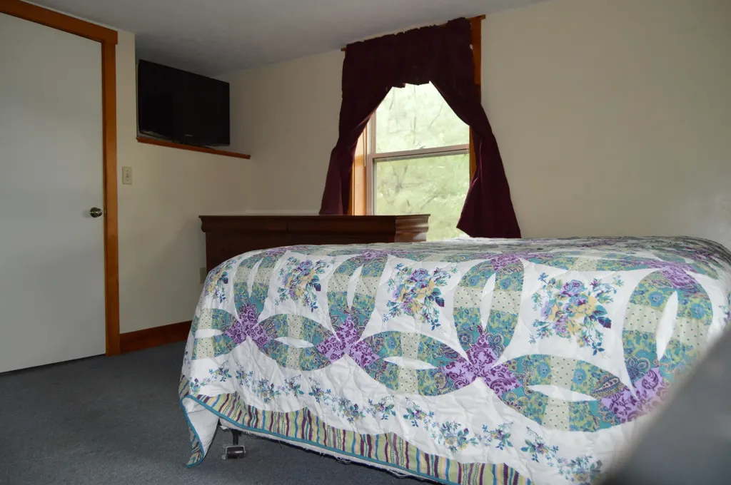 211 Lewiston Road Gray ME 04039